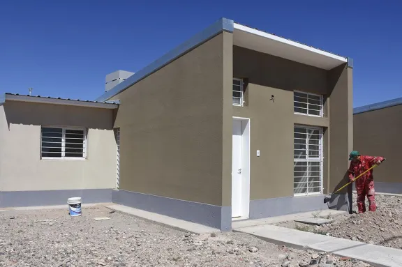 Plottier: se licita la construcción de 19 casas de dos dormitorios.