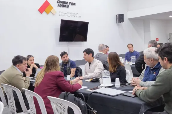 Certificación neuquina une a pymes con grandes empresas del sector.