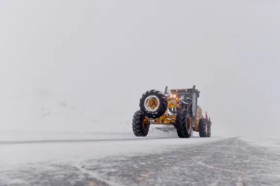 Precaución en rutas por nieve, hielo y bajas temperaturas: seguridad ante todo.