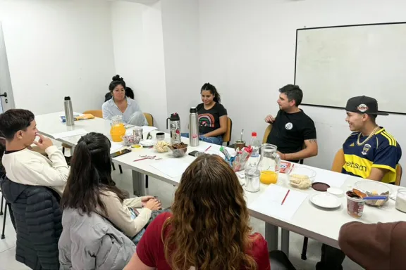 La Provincia impulsa una red que apoya y se conecta con los jóvenes del futuro.