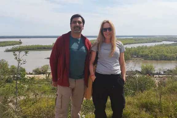 Geólogos neuquinos proponen impulsar el geoturismo en el Macizo Tromen.