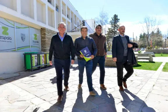 Con el apoyo de Figueroa, Zapala tendrá todo su asfalto renovado.