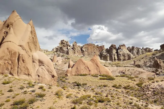 Descubre el Norte Neuquino en Primavera: Tu Escapada Mágica