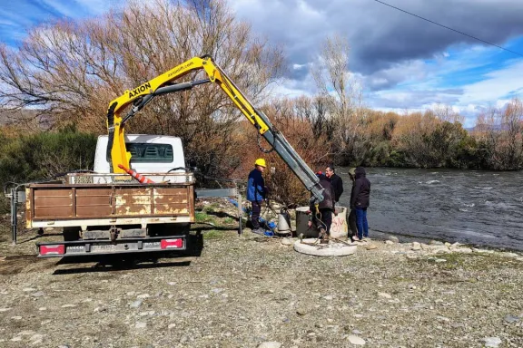EPAS se esfuerza por reestablecer el agua en 900 Viviendas, Nehuen Che y Refugio del Sol.
