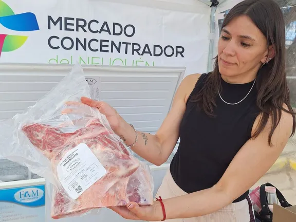 El éxito de las jornadas especiales de chivito y trucha neuquina sorprende a todos.