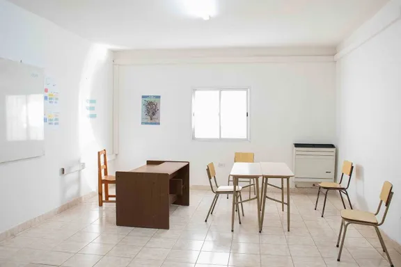 La provincia regulariza los Centros de Formación Profesional 39 y 41 para mejorar la educación.