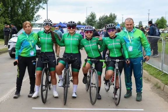 Neuquén suma más medallas de oro en ciclismo y natación en los Juegos de la Araucanía